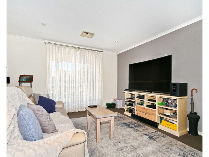 15 Flag Street, Seaford Meadows SA 5169