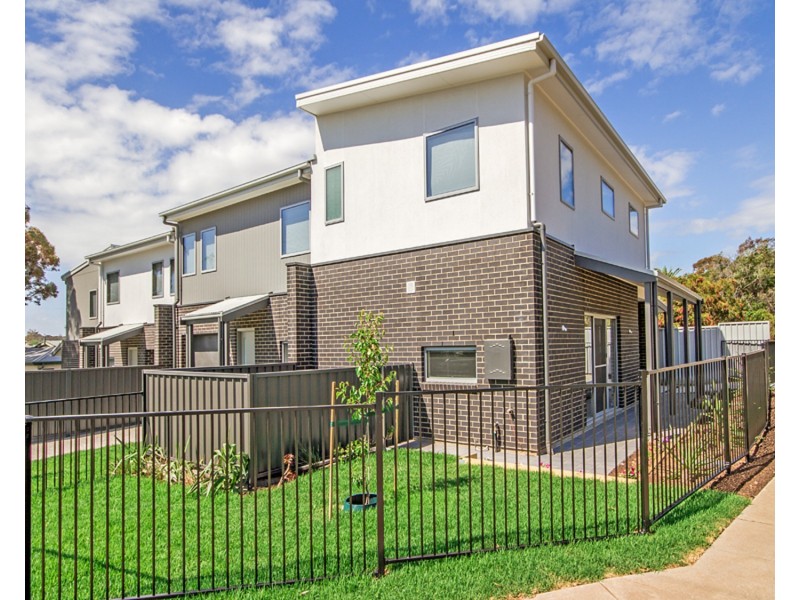 8c Galloway Road, Christies Beach SA 5165