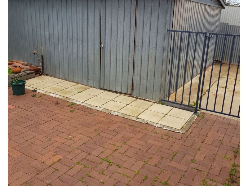 12 Paul Court, Christie Downs SA 5164