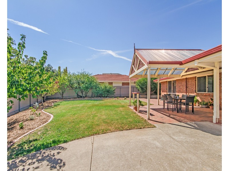 28 Pegasus Drive, Woodcroft SA 5162