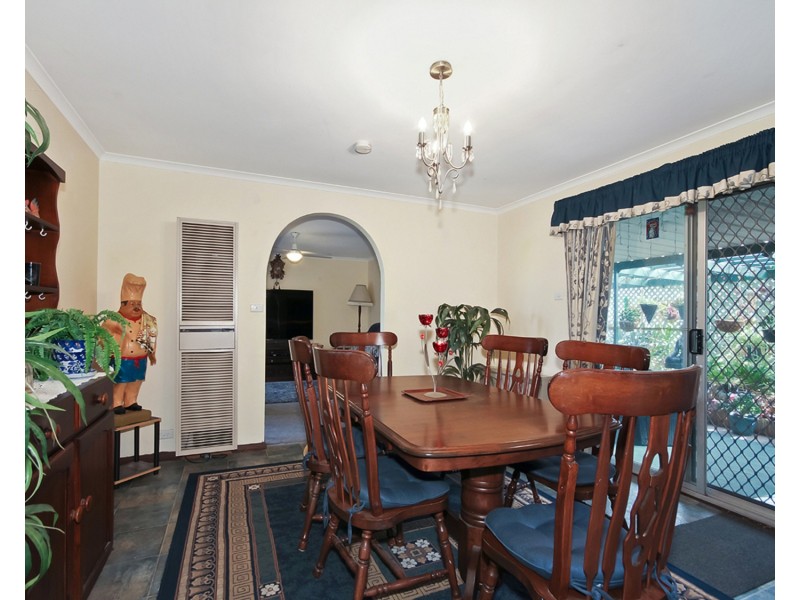 15 Woocalla Street, O’sullivan Beach SA 5166