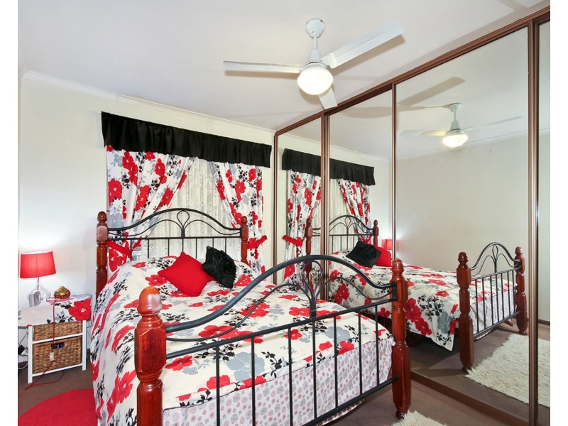 15 Woocalla Street, O’sullivan Beach SA 5166