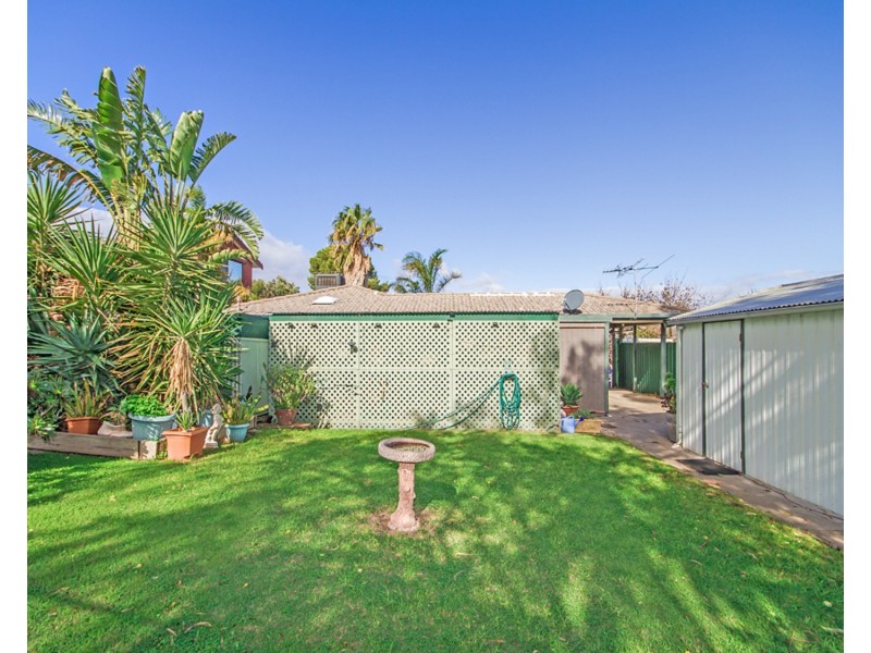 15 Woocalla Street, O’sullivan Beach SA 5166