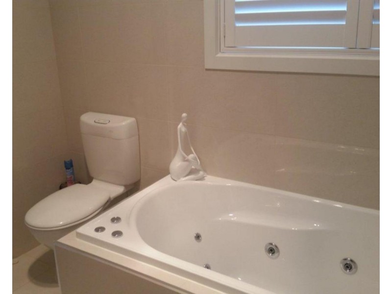 2 Deemster Avenue, Christies Beach SA 5165