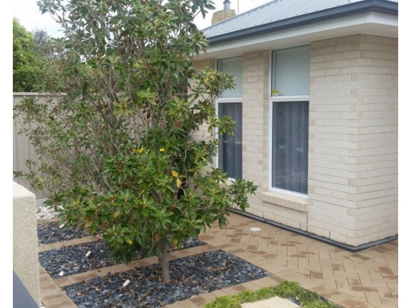 2 Deemster Avenue, Christies Beach SA 5165