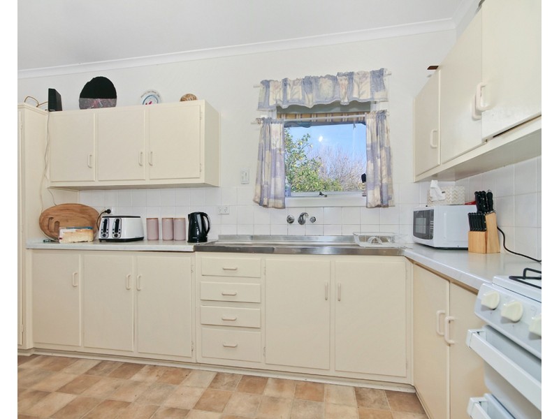7 Donald Crescent, Christie Downs SA 5164
