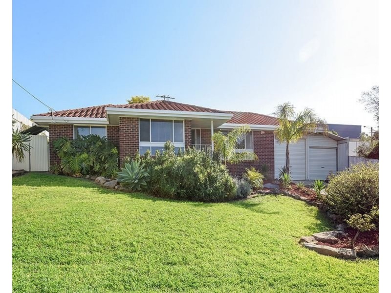 33 Woocalla Street, O’sullivan Beach SA 5166