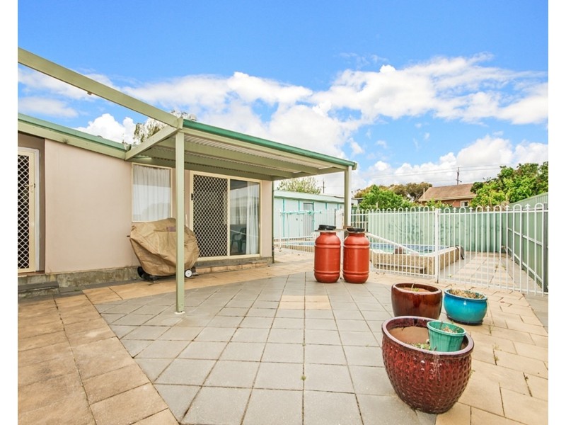 4 Carmichael Road, Christies Beach SA 5165