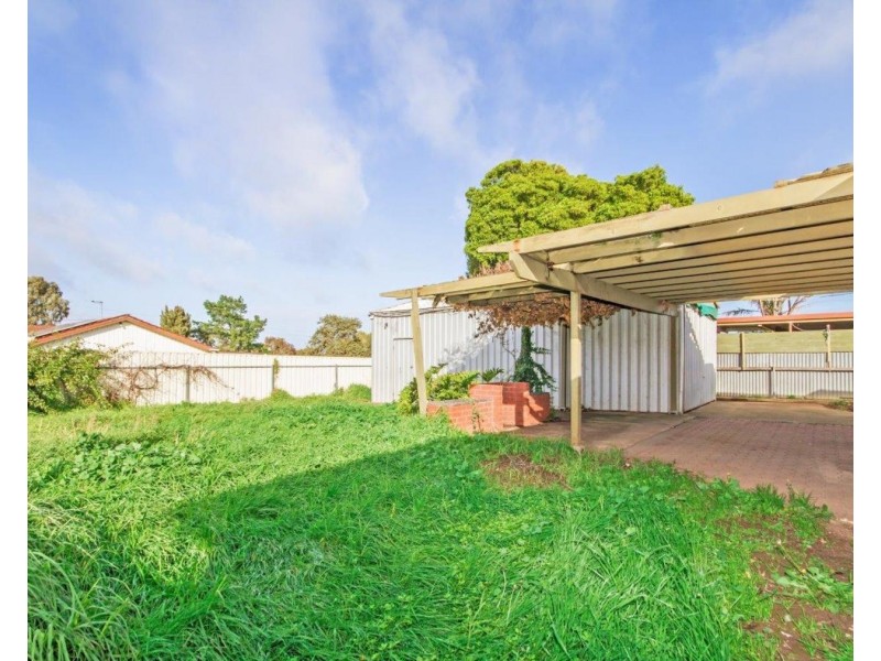 20 Radcliffe Grove, Christie Downs SA 5164