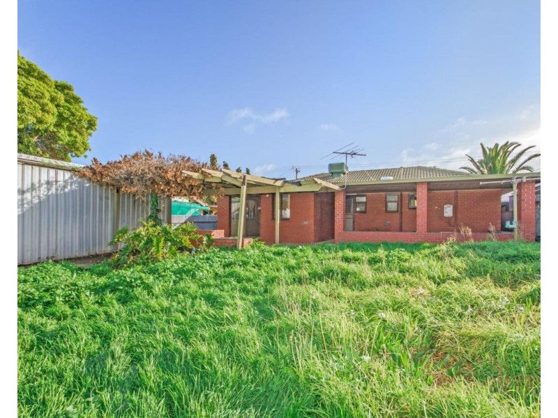 20 Radcliffe Grove, Christie Downs SA 5164