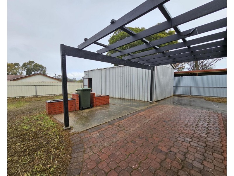20 Radcliffe Grove, Christie Downs SA 5164