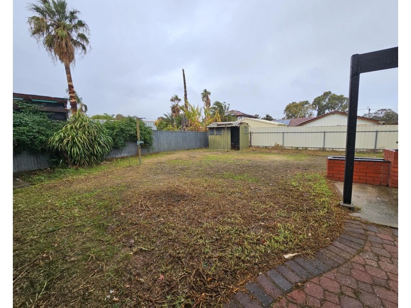 20 Radcliffe Grove, Christie Downs SA 5164