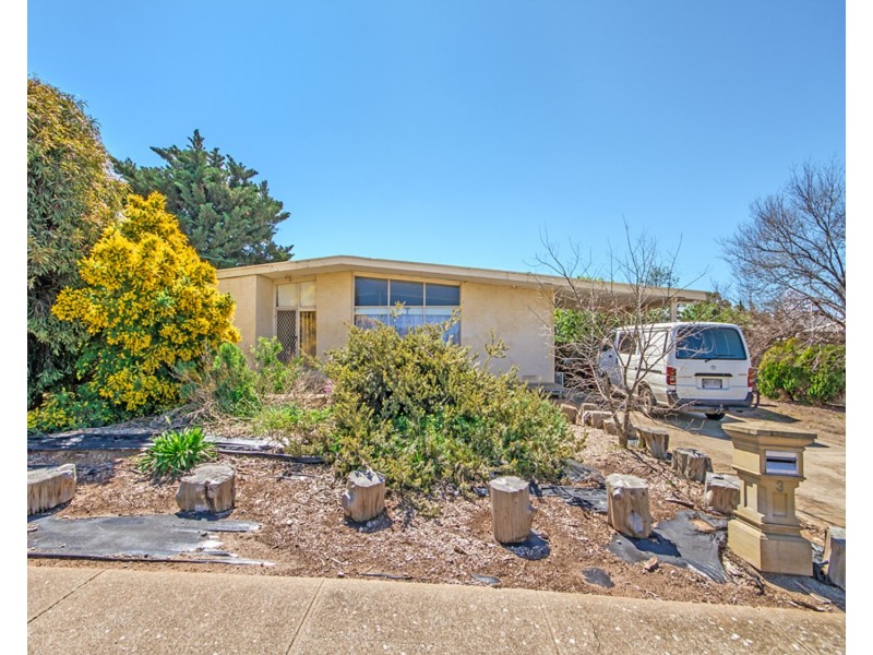 3 Valleyview Crescent, Hackham West SA 5163