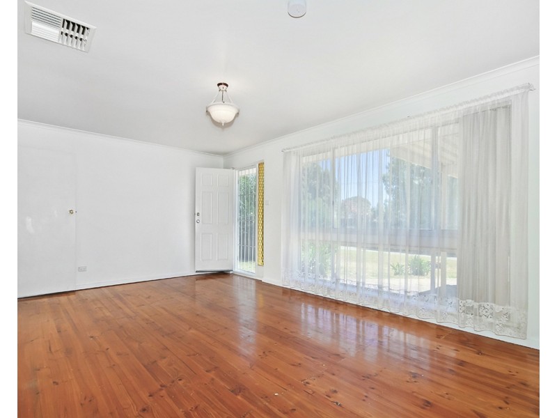 16 Acacia Road, Morphett Vale SA 5162