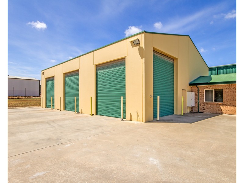 7 Hull Court, Lonsdale SA 5160