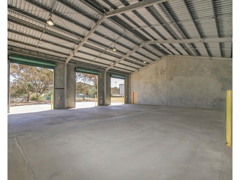 7 Hull Court, Lonsdale SA 5160