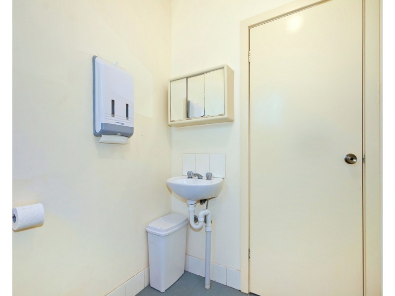 7 Hull Court, Lonsdale SA 5160