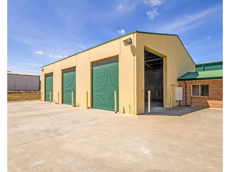 7 Hull Court, Lonsdale SA 5160