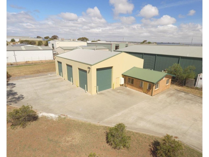 7 Hull Court, Lonsdale SA 5160