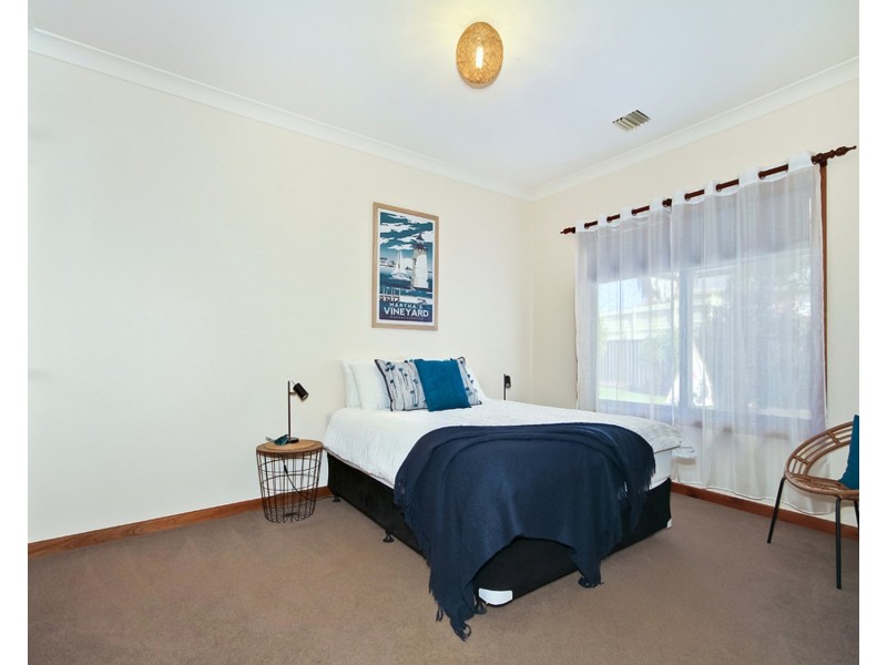 22 Elberry Close, Moana SA 5169