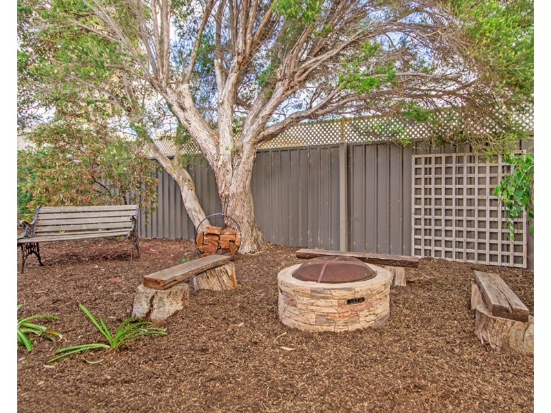 22 Elberry Close, Moana SA 5169