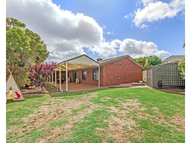 22 Elberry Close, Moana SA 5169