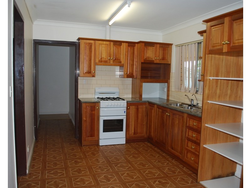 16 Carbenet Drive, Hackham SA 5163