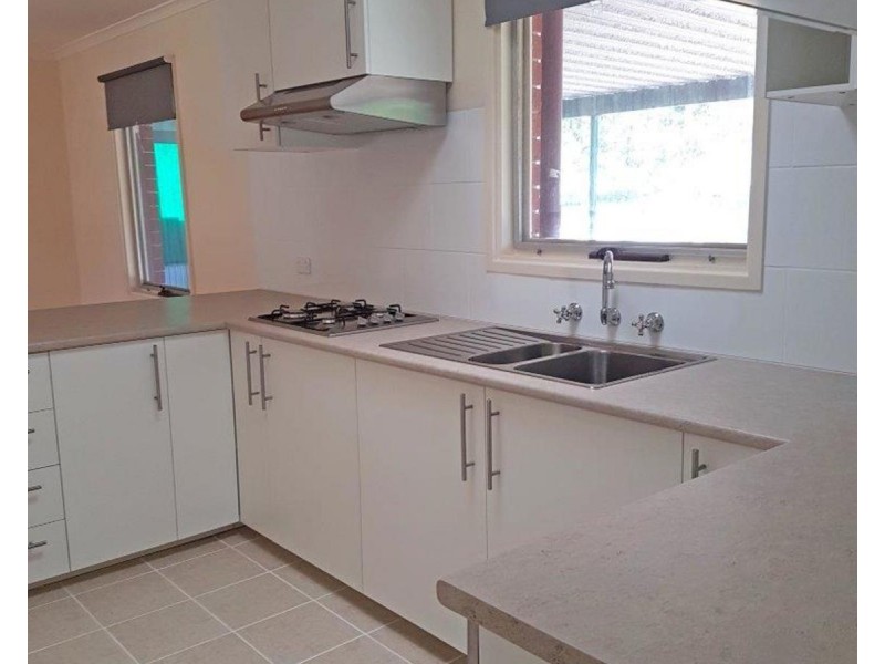 25 Hagen Crescent, Hackham West SA 5163