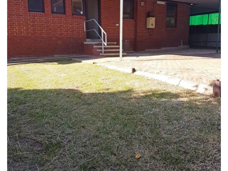 25 Hagen Crescent, Hackham West SA 5163