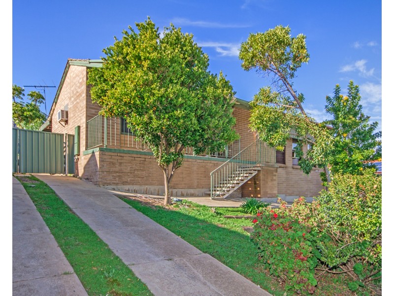 6 Giles Court, Christie Downs SA 5164