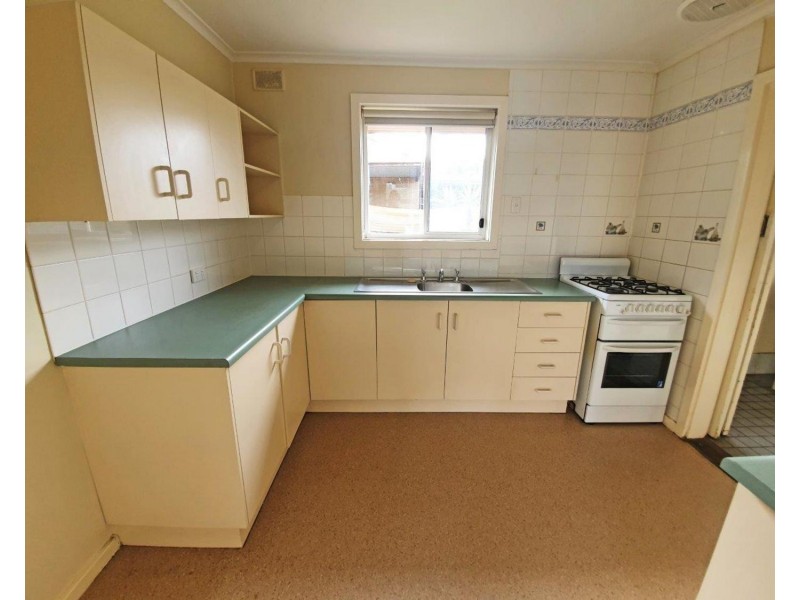 20 Adrian Street, Christie Downs SA 5164