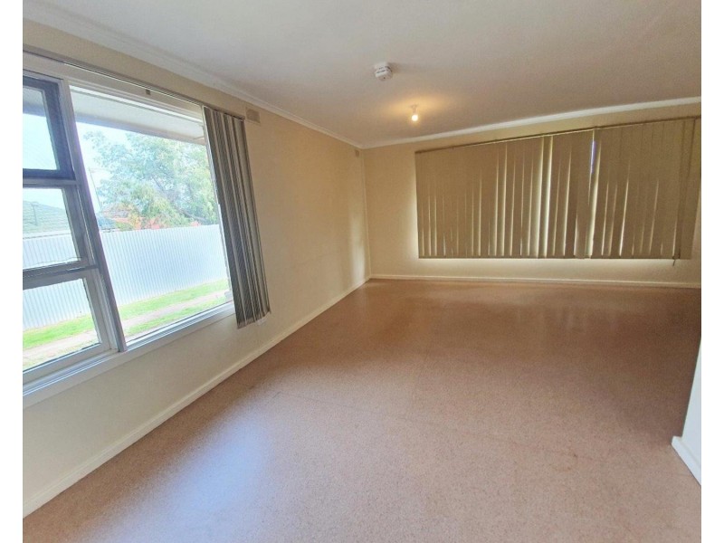 20 Adrian Street, Christie Downs SA 5164