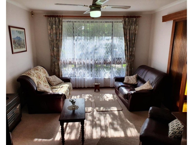 6 Raphael Court, Morphett Vale SA 5162