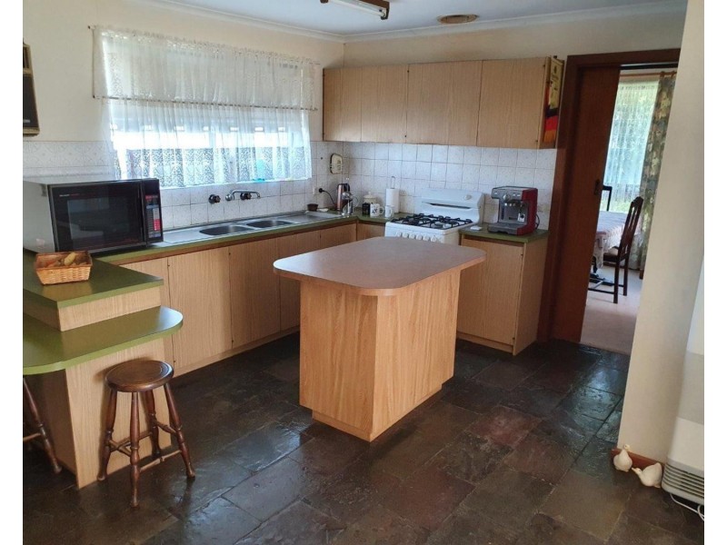 6 Raphael Court, Morphett Vale SA 5162