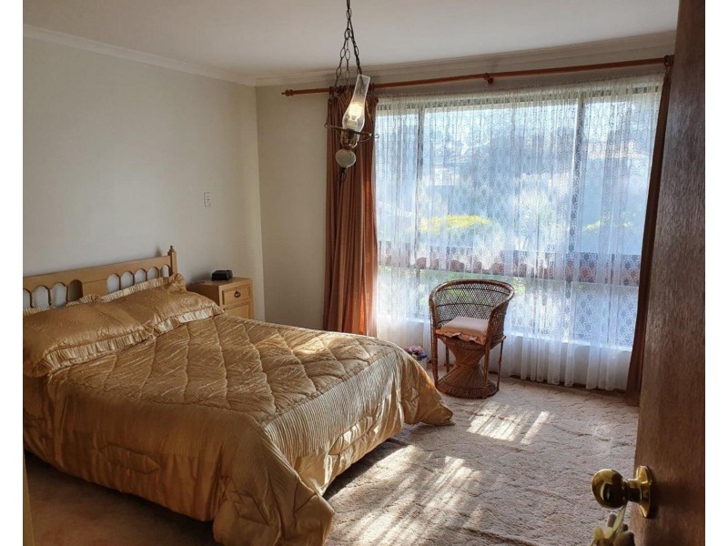 6 Raphael Court, Morphett Vale SA 5162