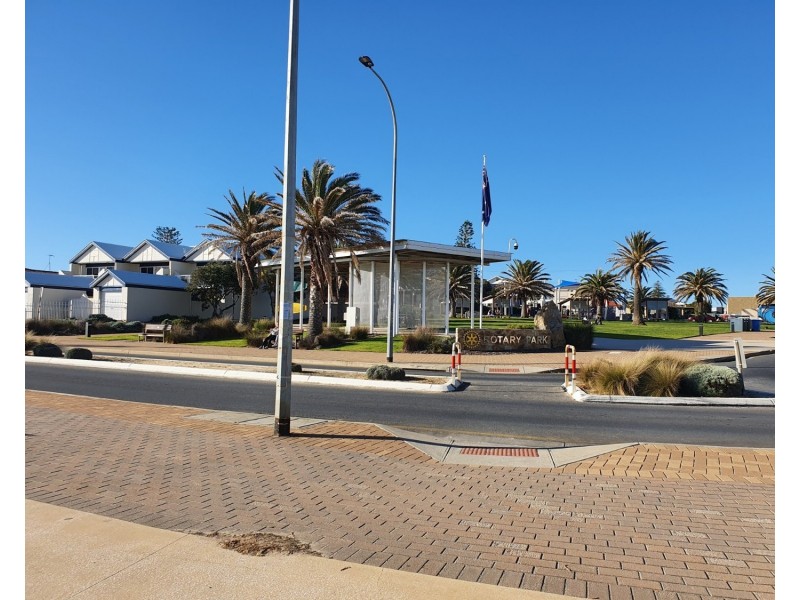 46 Esplanade, Christies Beach SA 5165