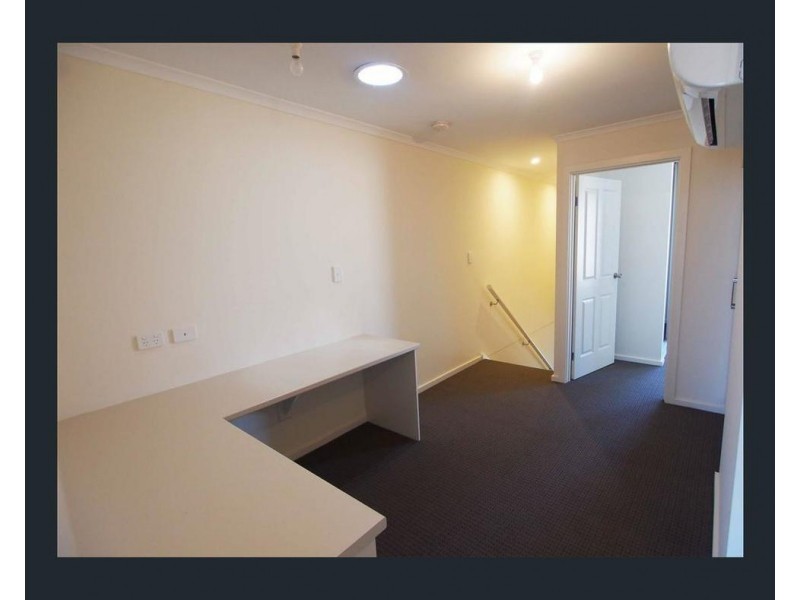 9/19 Hereford Lane, Woodcroft SA 5162