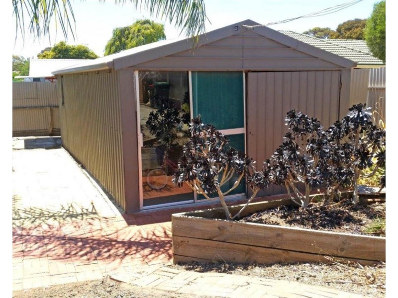 11 Charles Street, Christie Downs SA 5164