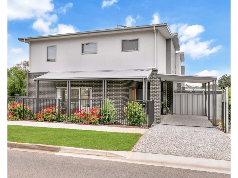 8c Galloway Road, Christies Beach SA 5165