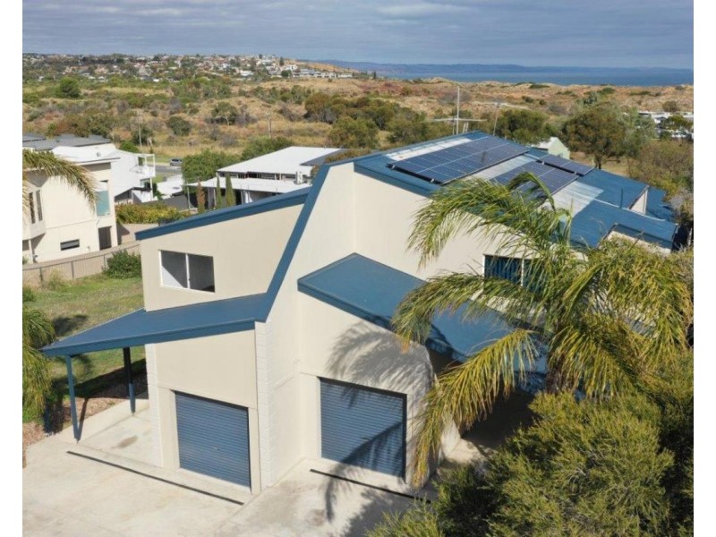 6 & 6a Fourth Avenue, Moana SA 5169