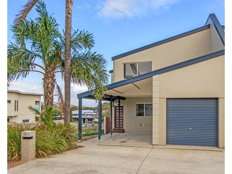 6 & 6a Fourth Avenue, Moana SA 5169