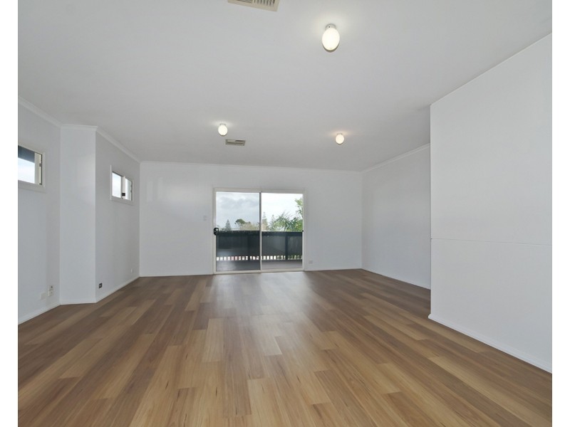 6 & 6a Fourth Avenue, Moana SA 5169