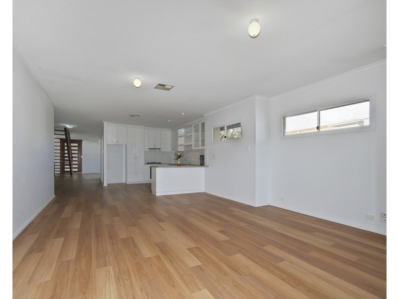 6 & 6a Fourth Avenue, Moana SA 5169