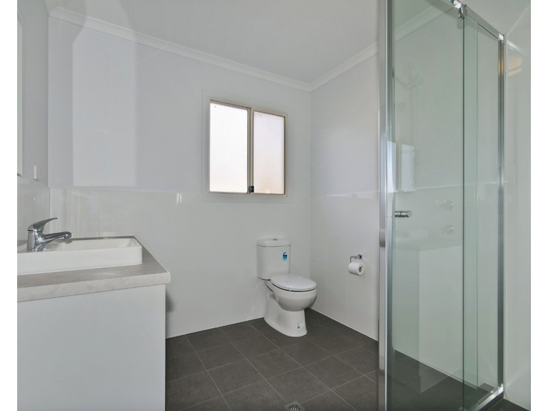 6 & 6a Fourth Avenue, Moana SA 5169