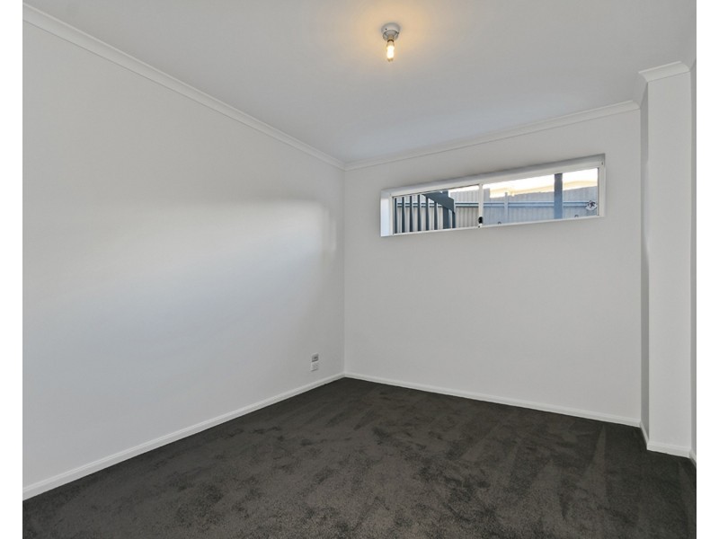 6 & 6a Fourth Avenue, Moana SA 5169