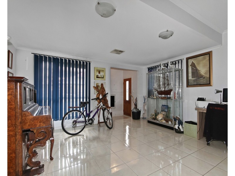 6 & 6a Fourth Avenue, Moana SA 5169