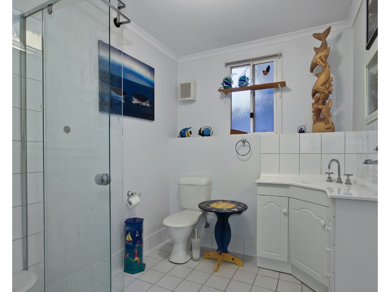 6 & 6a Fourth Avenue, Moana SA 5169