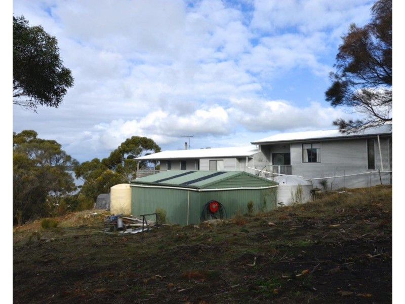32 Falie Court, American River SA 5221