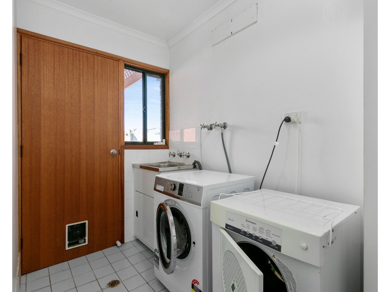 64 Sir James Hardy Way, Woodcroft SA 5162