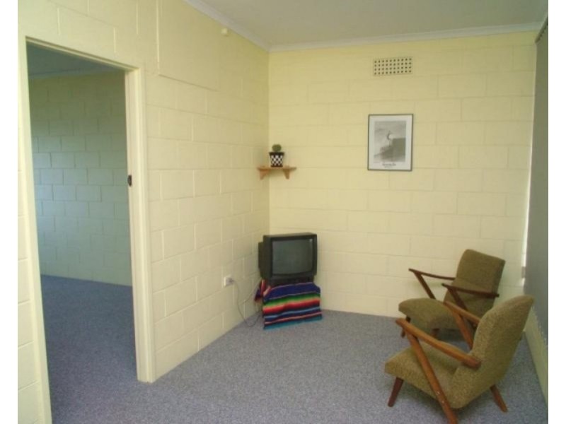 2/32 Esplanade, Christies Beach SA 5165